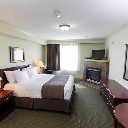 Quality Inn & Suites Whitecourt Dış mekan fotoğraf