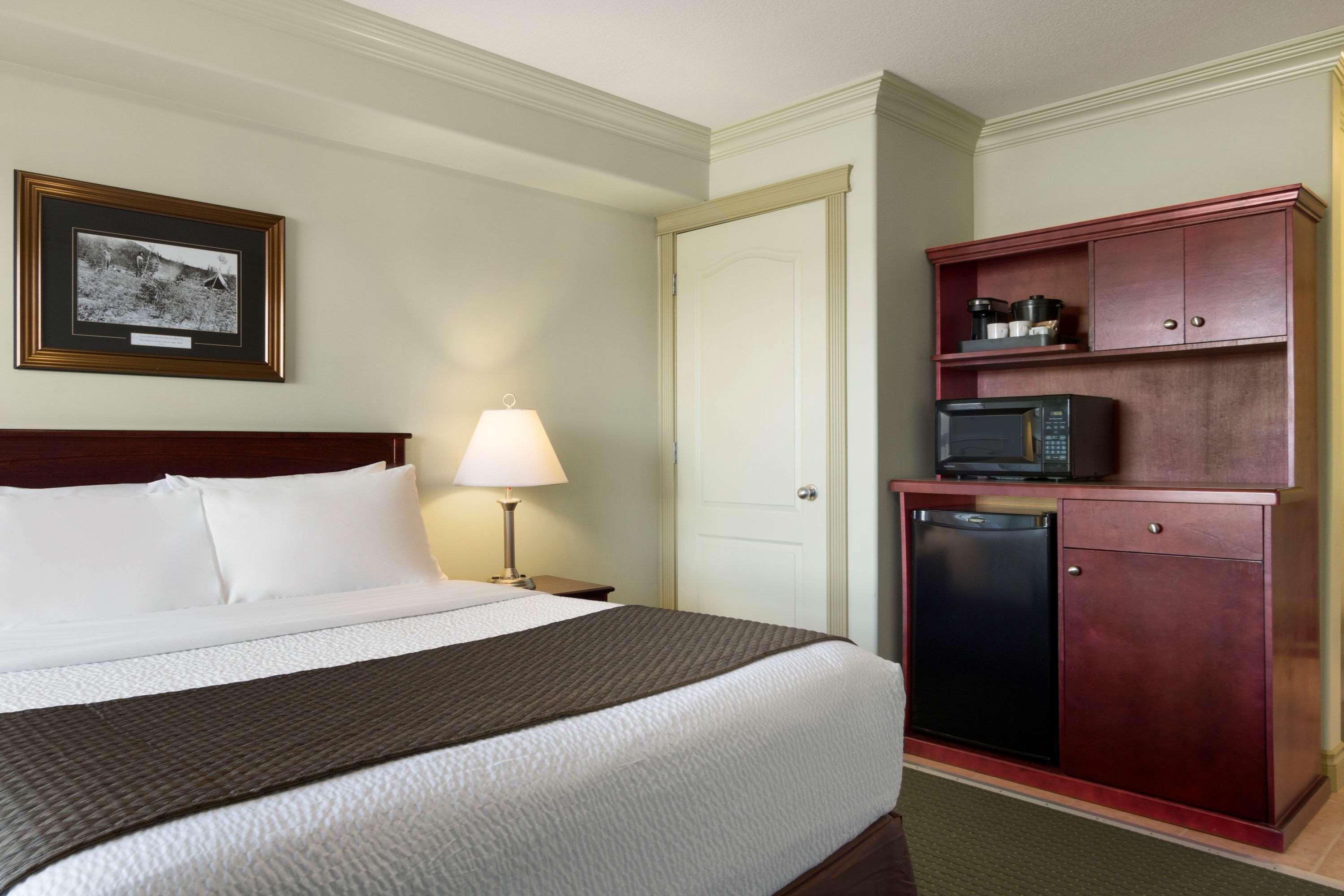 Quality Inn & Suites Whitecourt Dış mekan fotoğraf
