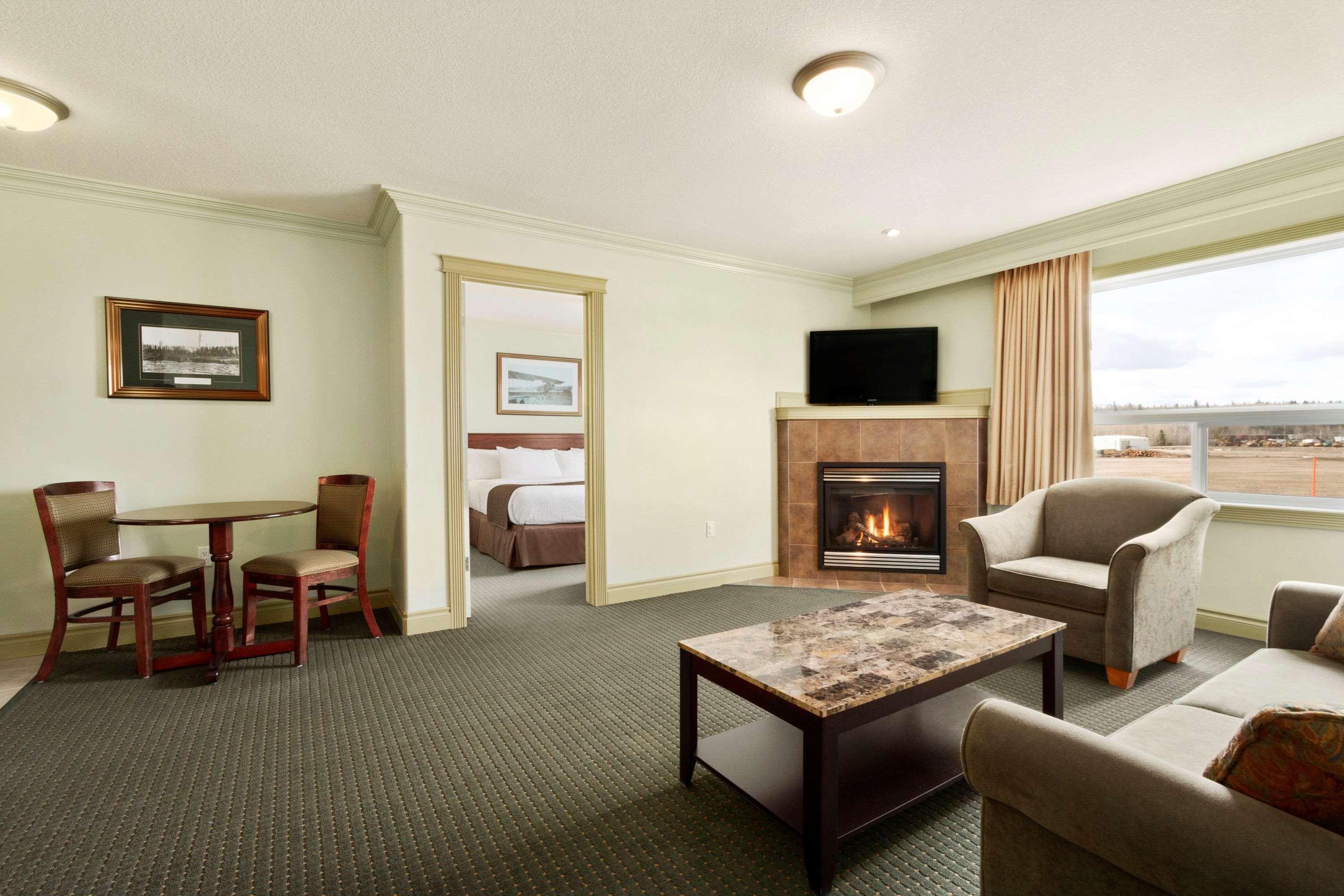 Quality Inn & Suites Whitecourt Dış mekan fotoğraf