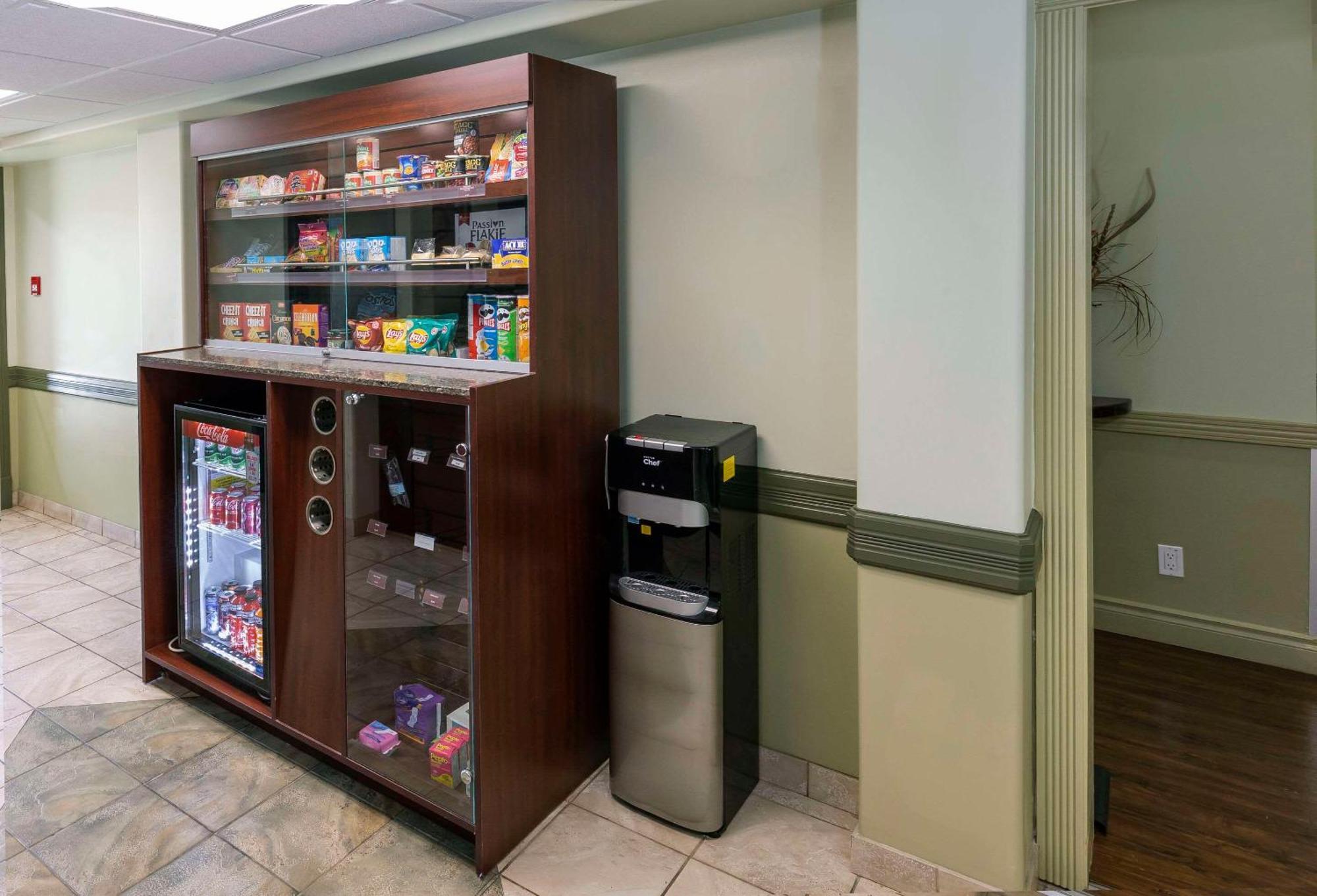 Quality Inn & Suites Whitecourt Dış mekan fotoğraf